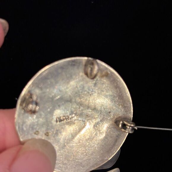 Alpaca Vintage Silver Round Brooch with Inlay Design Signed - Picture 3 of 3